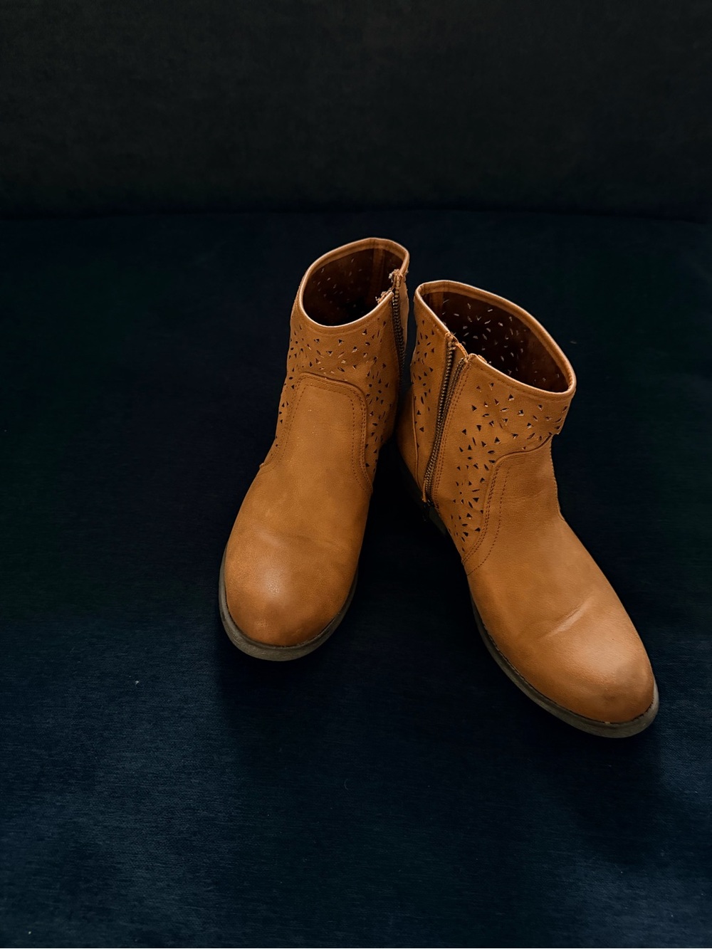 Classic Tan Woman’s Ankle Boots - Stylish Everyday Comfort